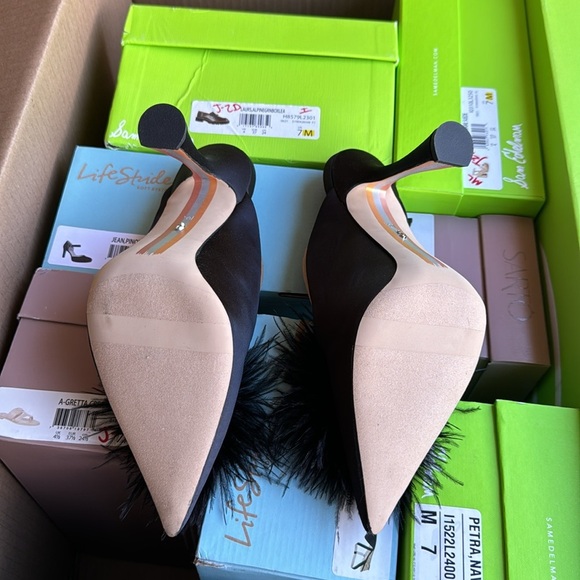 SAM EDELMAN ANTHONY BLACK SATIN MULE PUMP - Picture 4 of 9